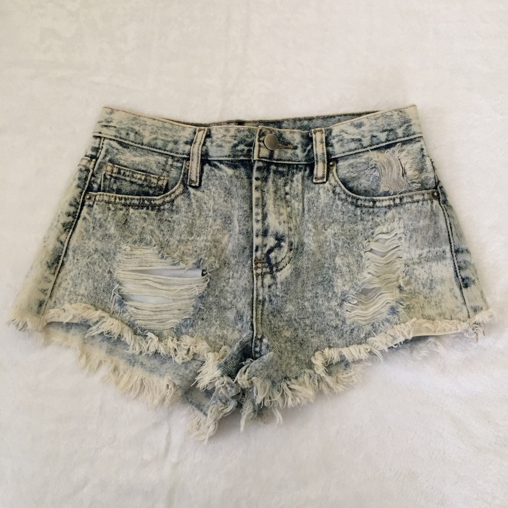 Forever 21 denim shorts size 24